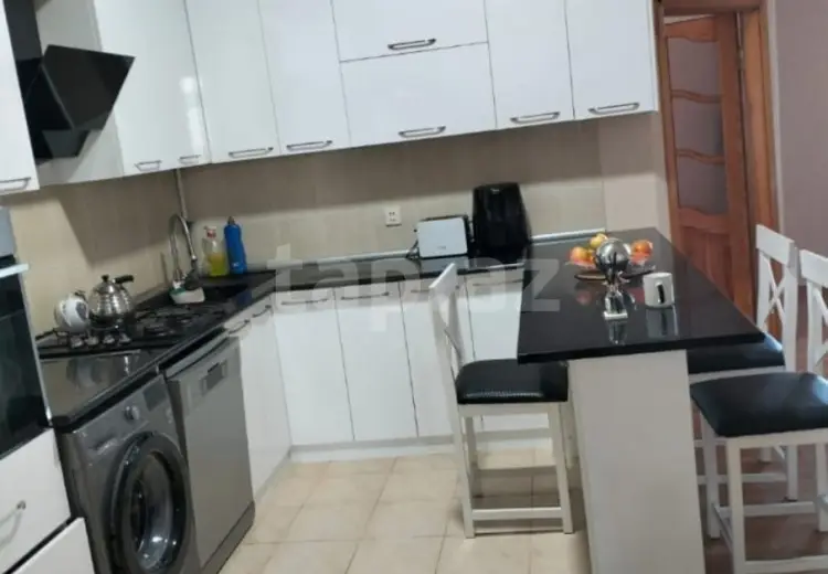 3 otaqlı mənzil , Bakı