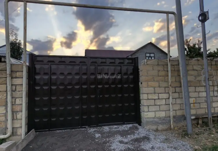 6 otaqlı mənzil Satılır, Şəki