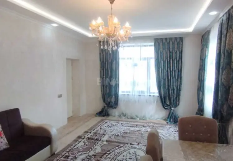 6 otaqlı mənzil Satılır, Şəki