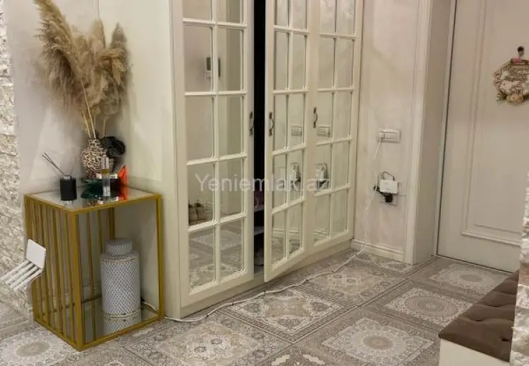 400 000 AZN - 4 otaqlı mənzil Satılır, Badamdar qəs., Səbail, Bakı