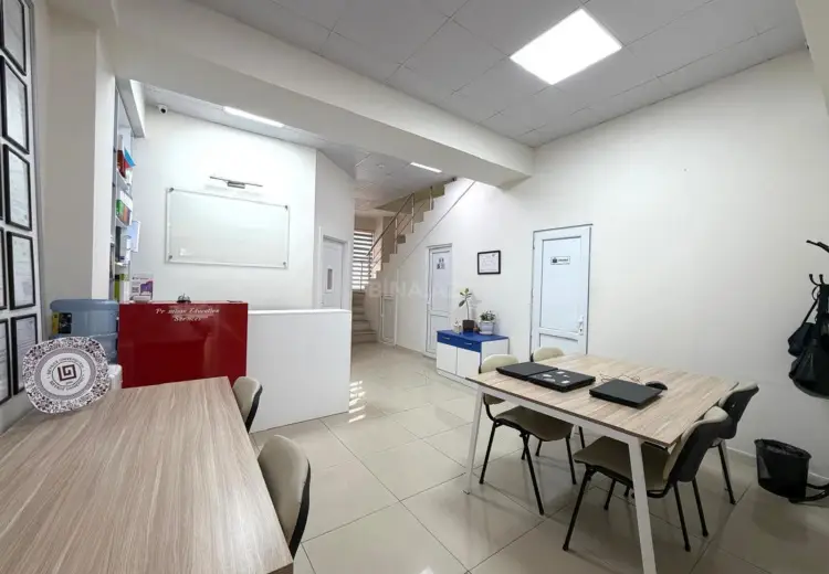 270 m² Obyekt / Ofis Kirayə (aylıq), Yasamal, Bakı