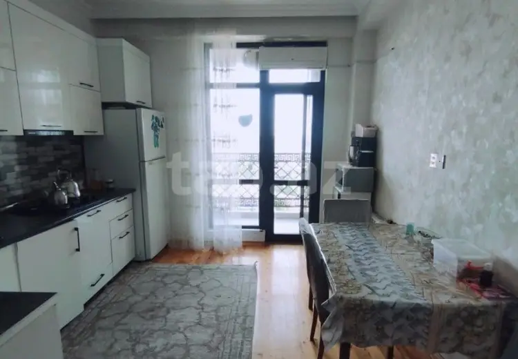 3 otaqlı mənzil , Bakı