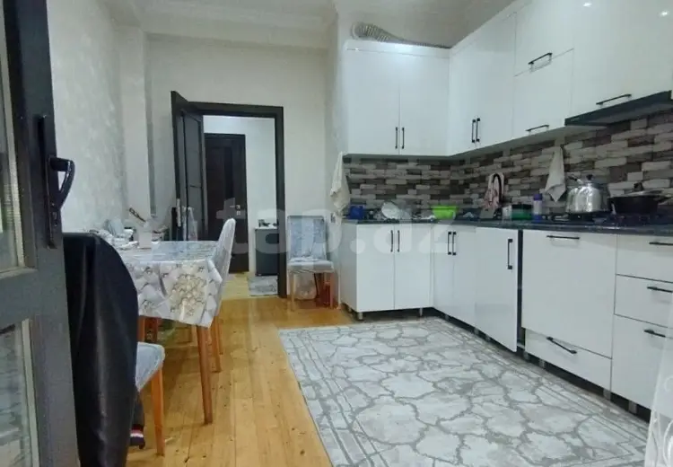 3 otaqlı mənzil , Bakı