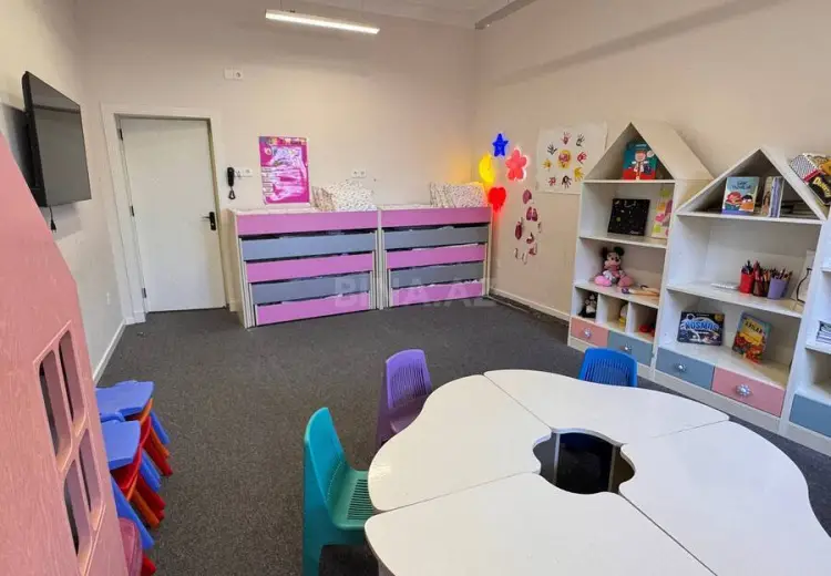 300 m² Obyekt / Ofis Kirayə (aylıq), Montin qəs., Nərimanov, Bakı