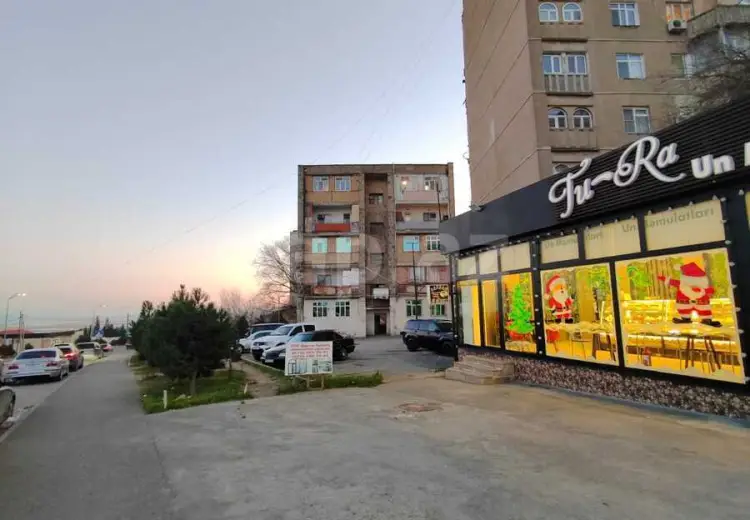 3 otaqlı mənzil , Bakı
