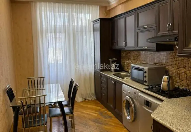 245 000 AZN - 3 otaqlı mənzil Satılır, 8-ci kilometr, Nizami, Bakı