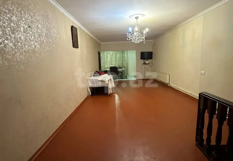 700 AZN - 3 otaqlı mənzil Kirayə (aylıq), Bakı