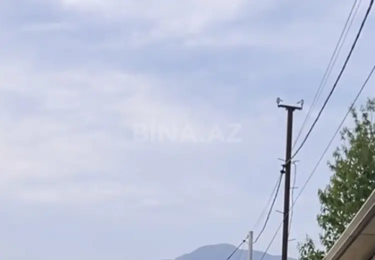 12 sot Torpaq Satılır, Qəbələ