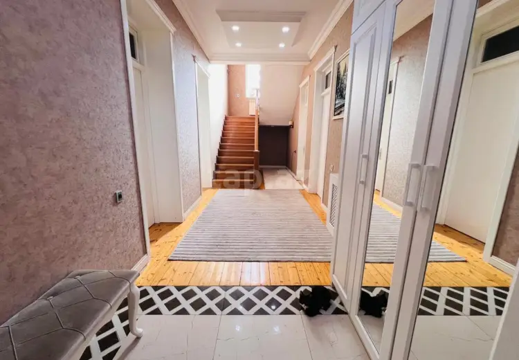 7 otaqlı mənzil , Xırdalan