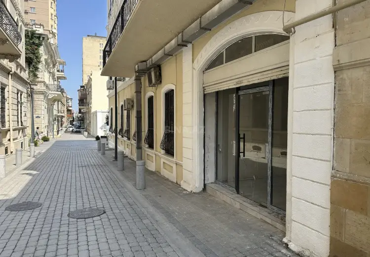 30 m² Obyekt / Ofis Kirayə (aylıq), Səbail, Bakı