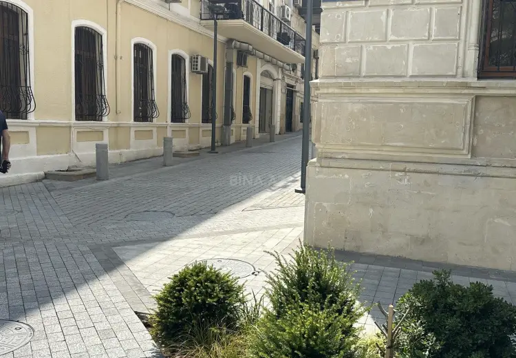 30 m² Obyekt / Ofis Kirayə (aylıq), Səbail, Bakı