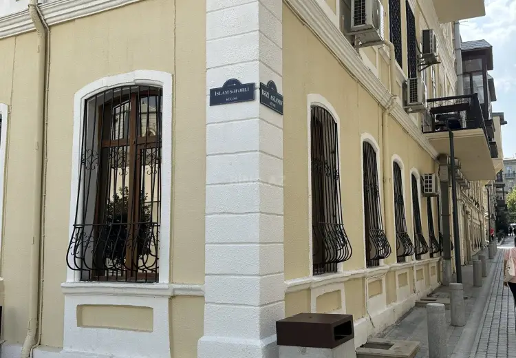 30 m² Obyekt / Ofis Kirayə (aylıq), Səbail, Bakı