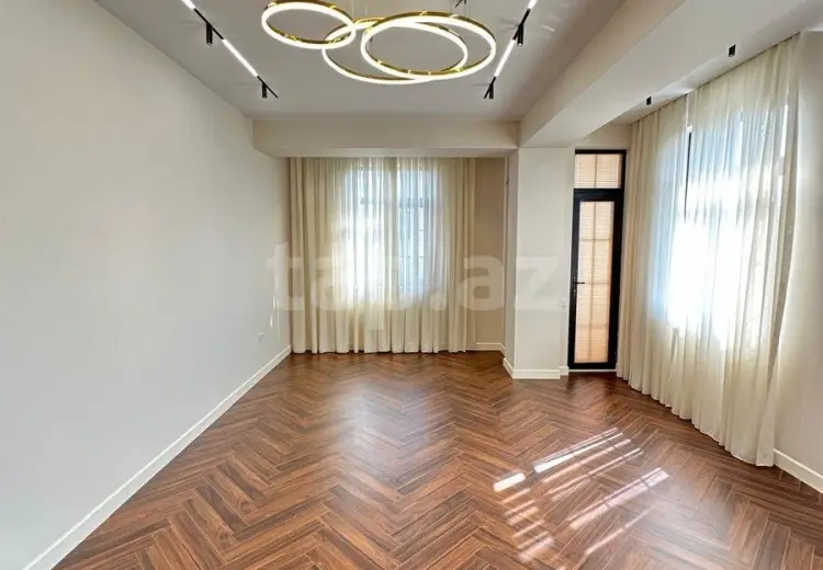 4 otaqlı mənzil , Bakı