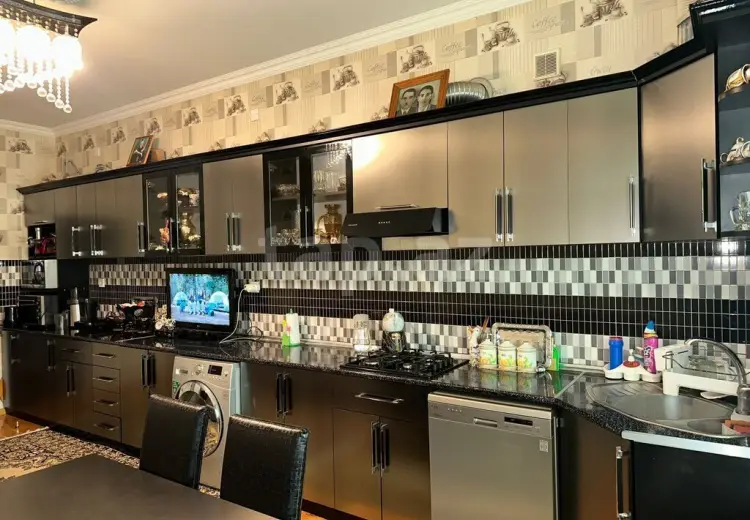7 otaqlı mənzil , Şirvan