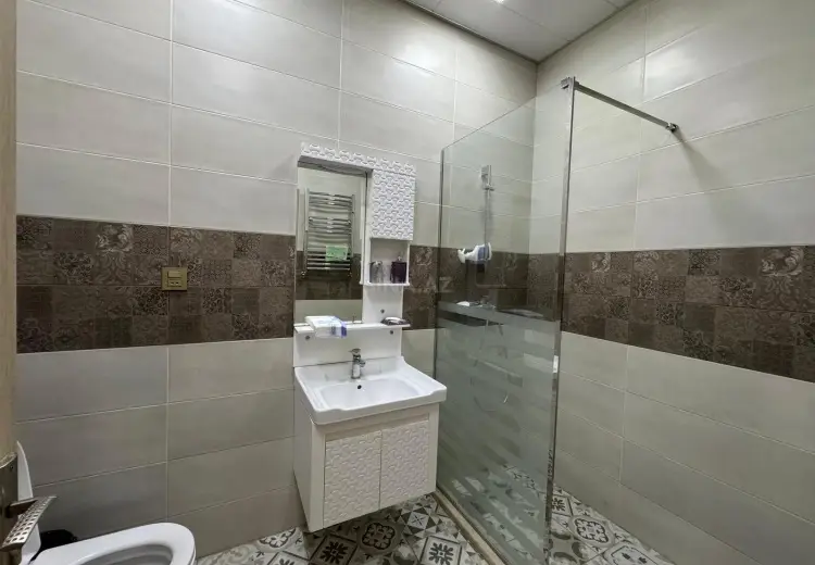 100 m² Obyekt / Ofis Kirayə (aylıq), Yasamal qəs., Nərimanov, Bakı