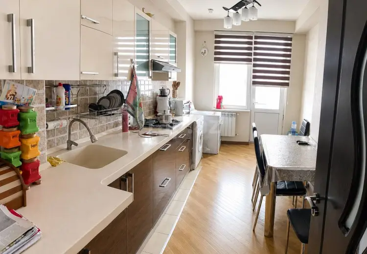 4 otaqlı mənzil , Bakı