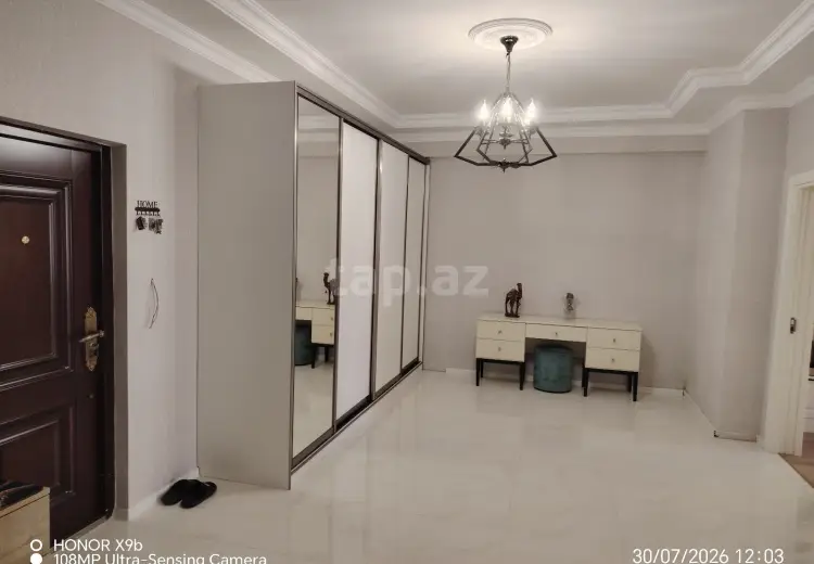 3 otaqlı mənzil , Bakı