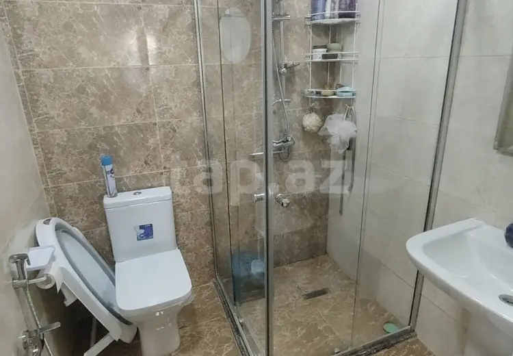 3 otaqlı mənzil , Bakı