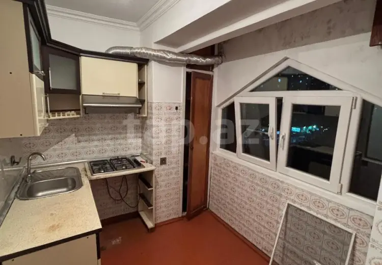 3 otaqlı mənzil , Bakı