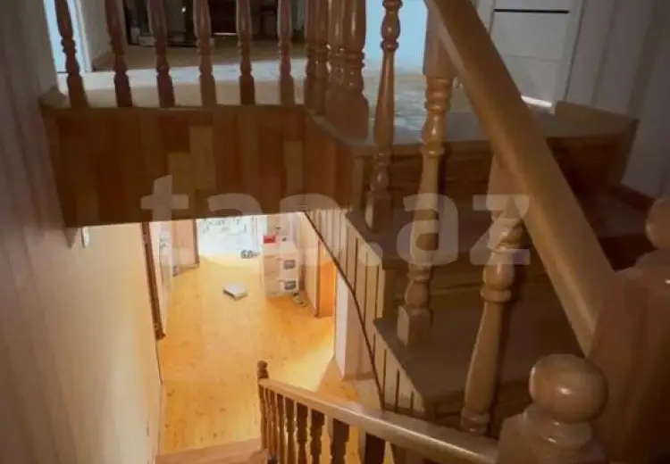 7 otaqlı mənzil , Bakı