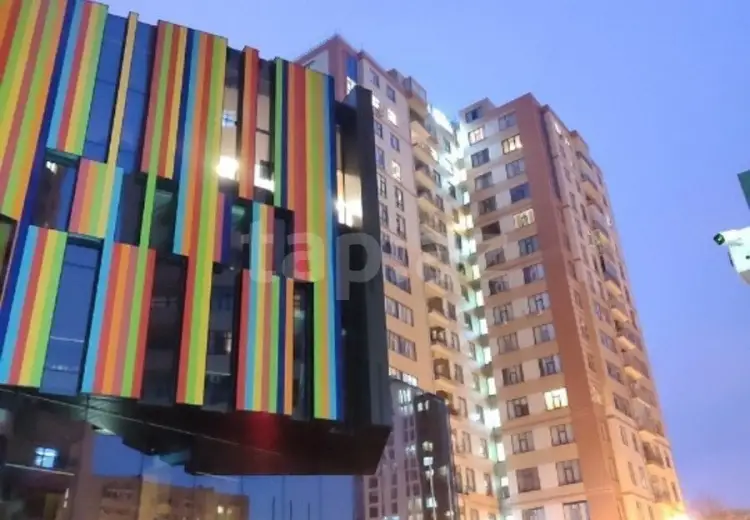 4 otaqlı mənzil , Bakı
