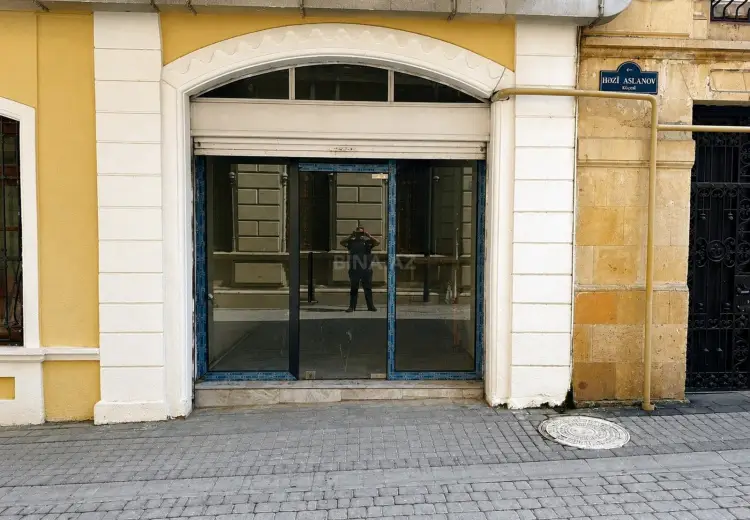 30 m² Obyekt / Ofis Kirayə (aylıq), Səbail, Bakı