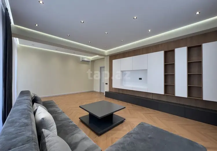 3 otaqlı mənzil , Bakı