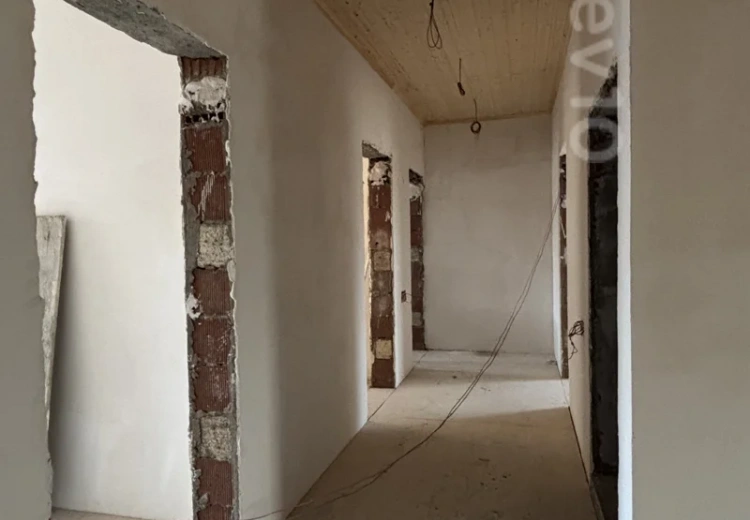 7 otaqlı mənzil Satılır, Bakı