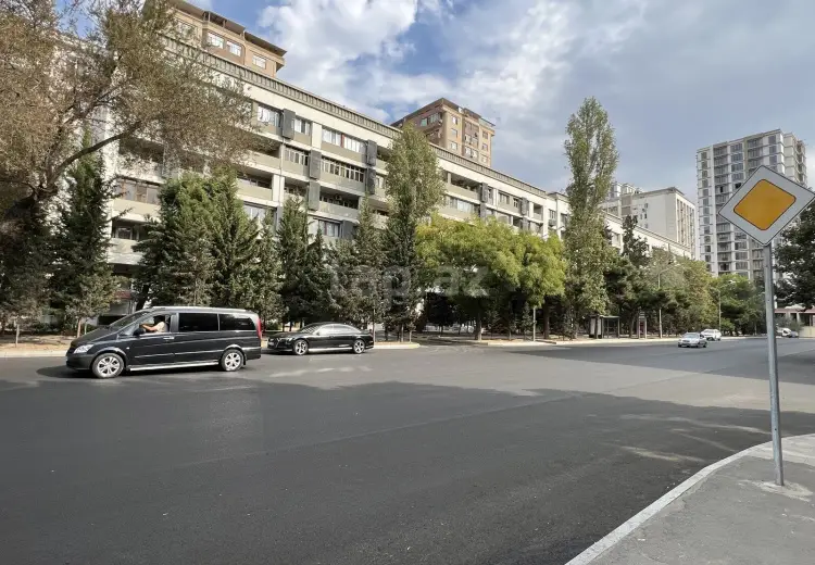 3 otaqlı mənzil , Nəsimi, Bakı