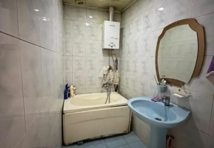 225 000 AZN - 3 otaqlı mənzil Satılır, 4-cü mikrorayon, Nəsimi, Bakı