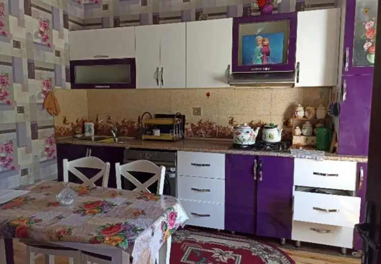 5 otaqlı mənzil Satılır, Qəbələ