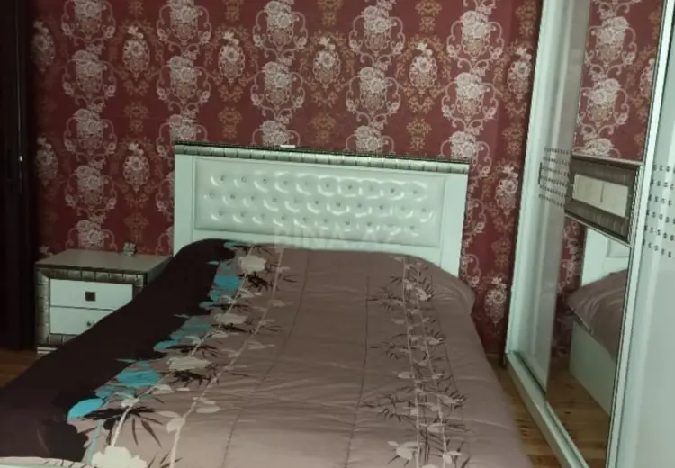5 otaqlı mənzil Satılır, Qəbələ