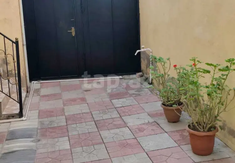 6 otaqlı mənzil , Xırdalan