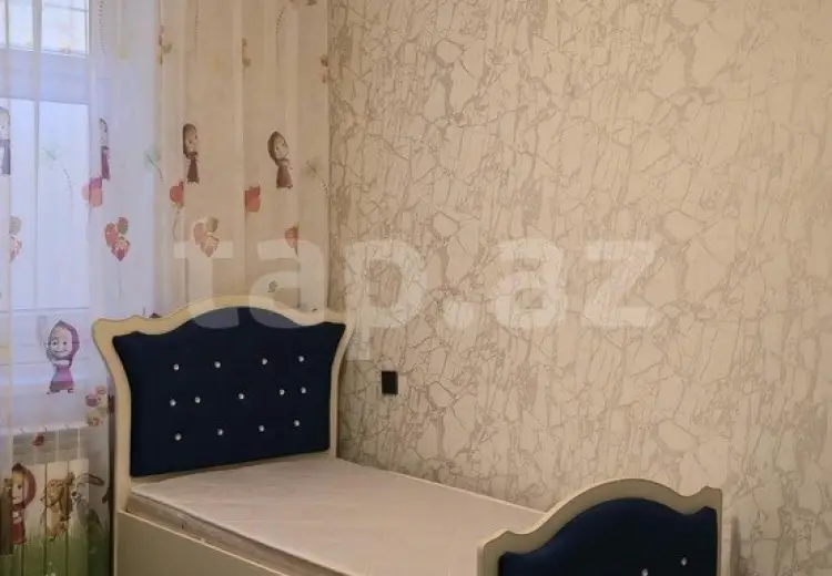6 otaqlı mənzil , Xırdalan