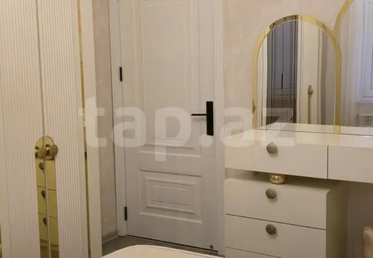 6 otaqlı mənzil , Xırdalan