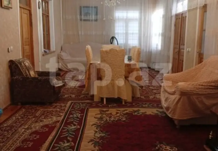 6 otaqlı mənzil , Gəncə