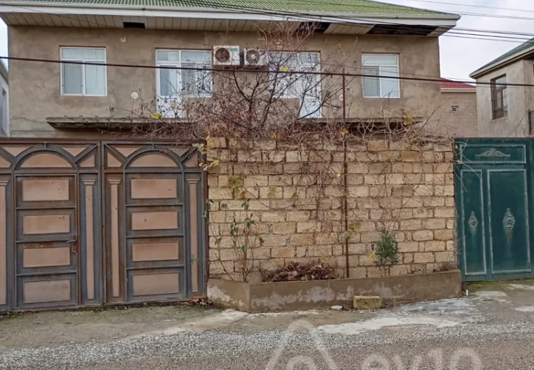 8 otaqlı mənzil Satılır, Bakı