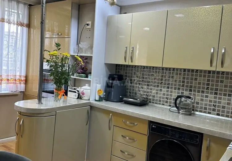 3 otaqlı mənzil Satılır, 4-cü mikrorayon, Nəsimi, Bakı