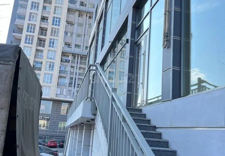 200 m² Obyekt / Ofis Kirayə (aylıq), Badamdar qəs., Səbail, Bakı