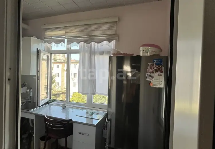 3 otaqlı mənzil , Bakı