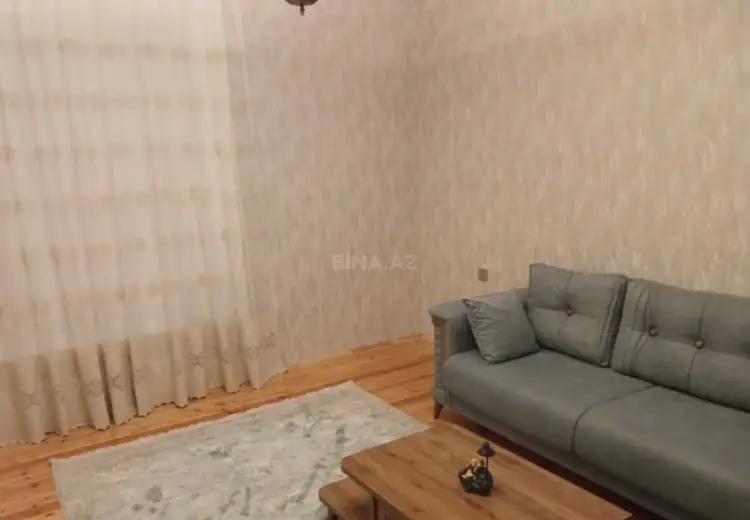 5 otaqlı mənzil Satılır, Gəncə