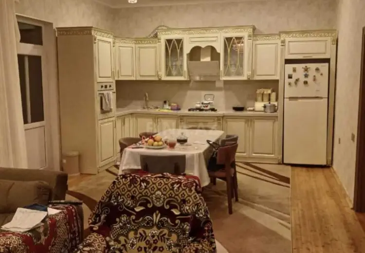 5 otaqlı mənzil Satılır, Gəncə