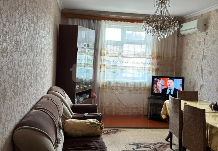 5 otaqlı mənzil , Oğuz