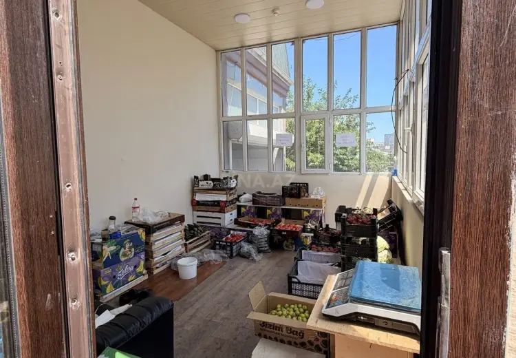 200 m² Obyekt / Ofis Satılır, Badamdar qəs., Səbail, Bakı