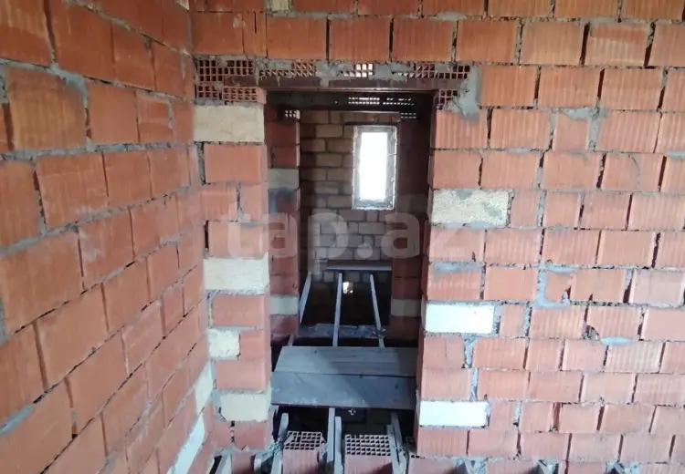 3 otaqlı mənzil , Şəki