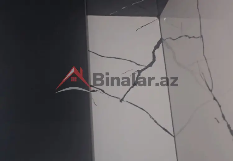 5 otaqlı mənzil Satılır, Gəncə