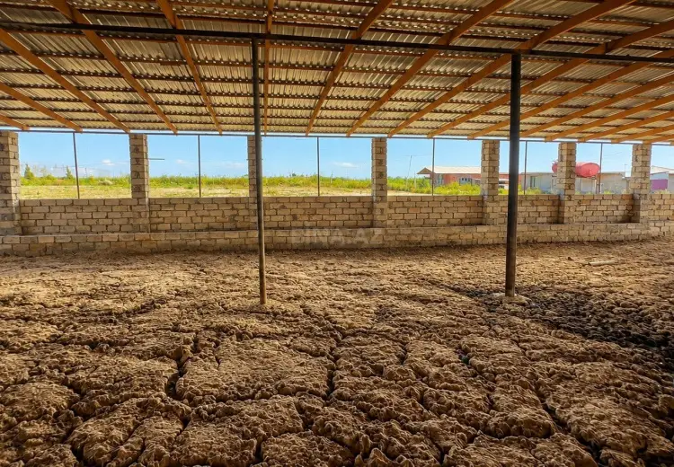 7000 m² Obyekt / Ofis Satılır, Salyan