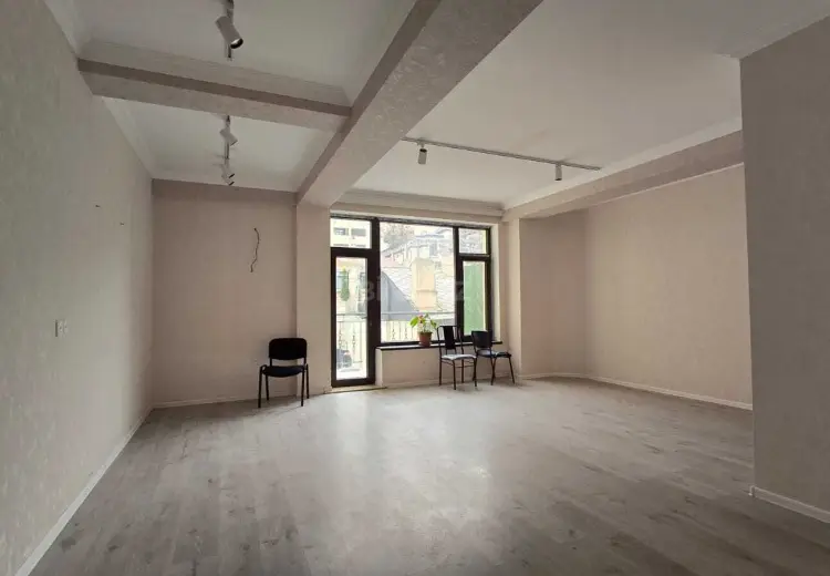 1100 m² Obyekt / Ofis Satılır, Bakıxanov qəs., Sabunçu, Bakı