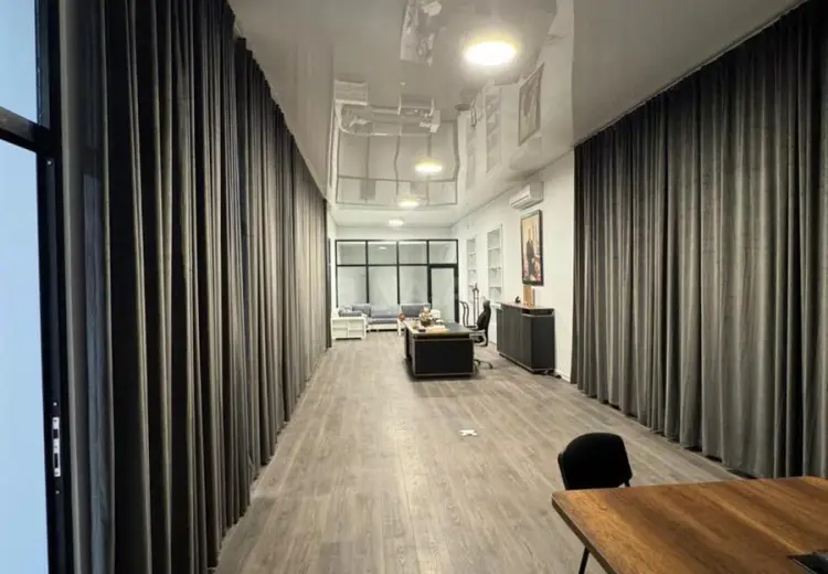 250 m² Obyekt / Ofis Kirayə (aylıq), Səbail, Bakı