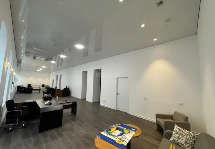 250 m² Obyekt / Ofis Kirayə (aylıq), Səbail, Bakı